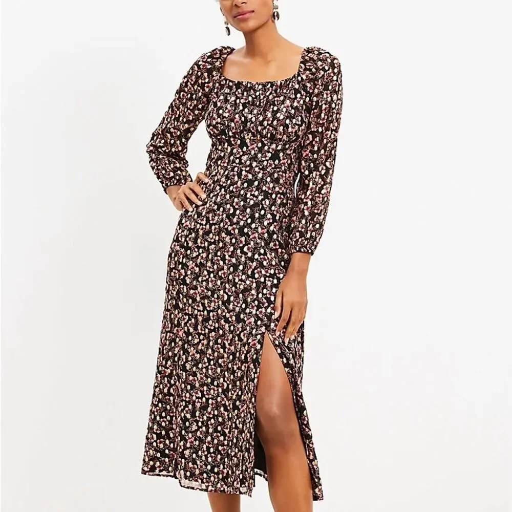 LOFT Floral Puff Sleeve Side Slit Dress - size 6 - Cottagecore / Spring Workwear